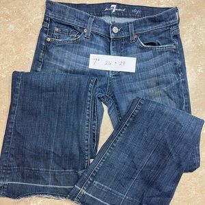 Size 26x29 7famk jeans